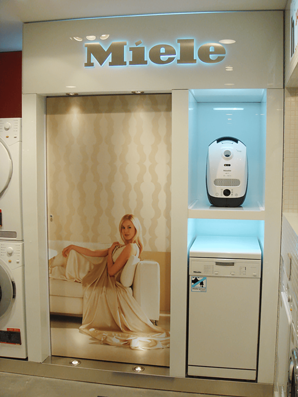 totalgroups design hk miele in-store design